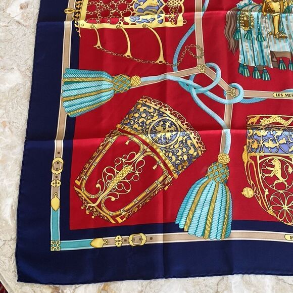 Authentic Les Muserolles HERMÈS© Carre Large Silk Scarf - Picture 9 of 16